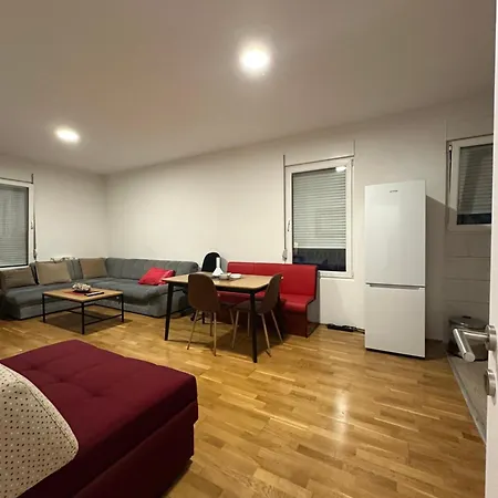 Stex Lux Residence City Kvart 公寓